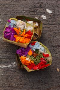 Balinese Hindu daily offerings 